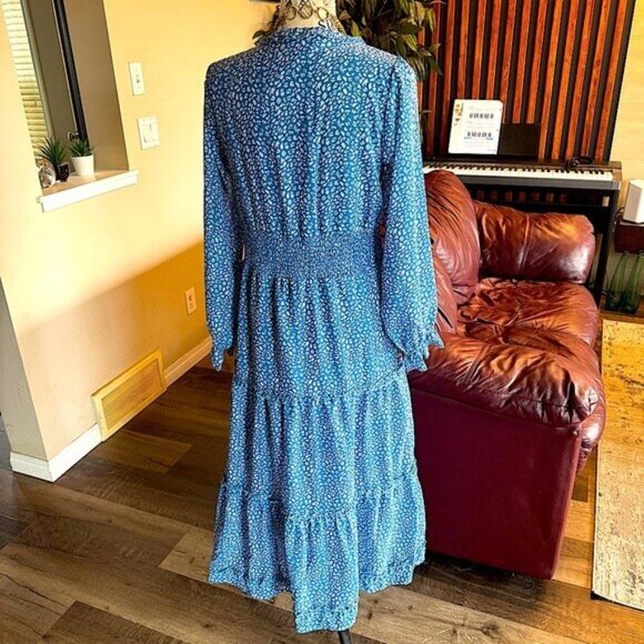 Rebellion Bohemian Plunging V-Neckline Blue Colored Maxi Dress Size Medium - Picture 5 of 15